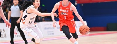 WCBA：四川女篮主场迎十九连胜 赛后集体庆生