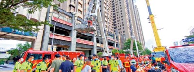 新竹市住宅火警 兩消防員氧氣瓶耗盡殉職