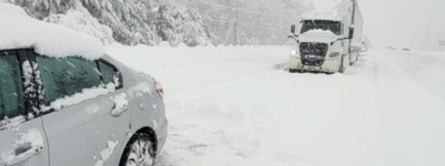 雪天如何安全开车？专家教你这些小技巧关键时刻可以保命